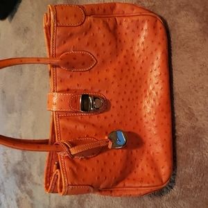 Dooney & Bourke